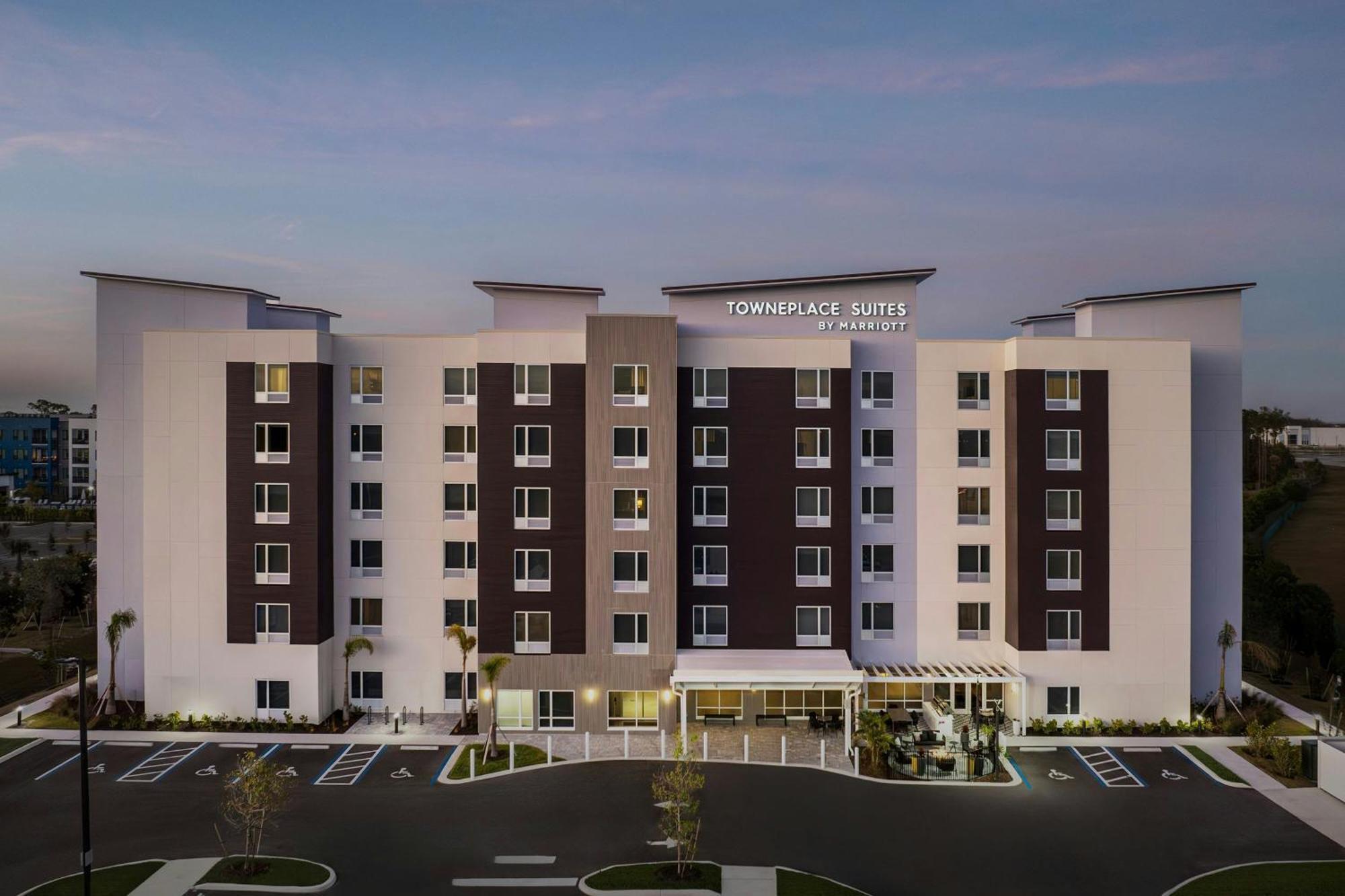 Towneplace Suites By Marriott Fort Myers Gulf Coast Exterior photo
